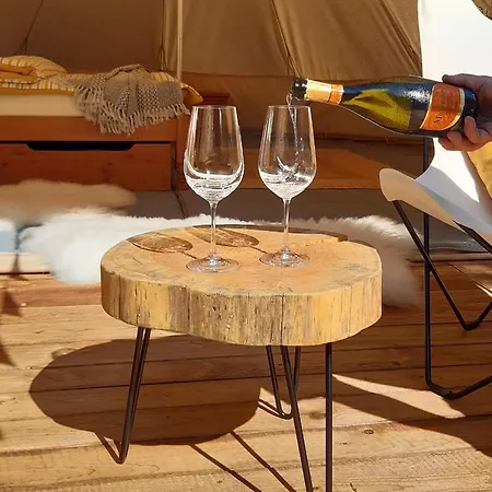 Luxury tent Glamping V Sadu Sadska