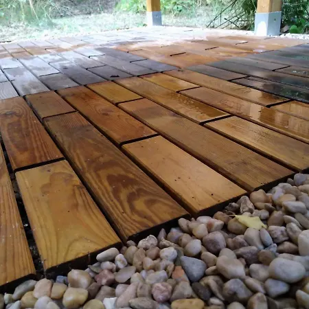 Glamping V Sadu * Sadská