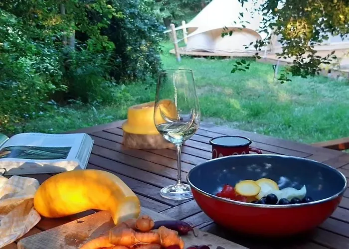 Tente de luxe Glamping V Sadu