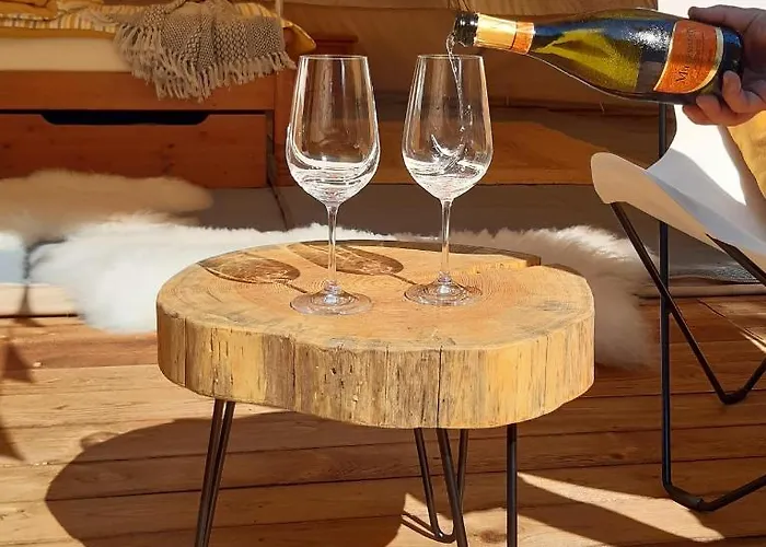 Tente de luxe Glamping V Sadu Sadská